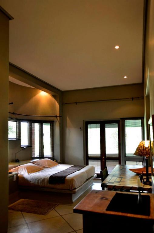 Tingala Lodge - Bed In The Bush พาลาบอร์วา ห้อง รูปภาพ