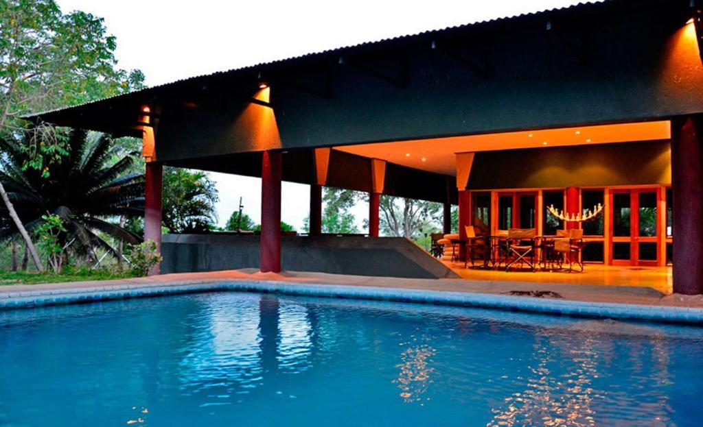 Tingala Lodge - Bed In The Bush พาลาบอร์วา ภายนอก รูปภาพ