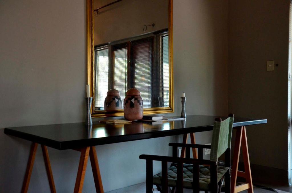 Tingala Lodge - Bed In The Bush พาลาบอร์วา ห้อง รูปภาพ